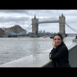 Meet your Posher, Rae